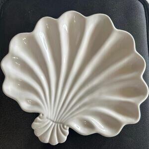 Vintage 10”Scalloped shell dish Portfolio OTO Ocean Whiteware Collection 1970-80